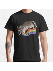 BE GAY DO CRIME - Rainbow Flag Pride Flag Stealing Raccoon Trash Panda LGBTQIA QUEER TRANS Alphabet Mafia Funny Pride Shirt CSD Pride Month Classic T-Shirt 100% Cotton, Gifts for Men Dad Husband Grandpa, S-XXXL, Black
