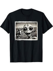 Funny Alien Selfie With Cows UFO Sci-Fi Humor T-Shirt 180G 100% Cotton Printed Round Neck Short-Sleeve T-Shirt, Gifts for Men Dad Husband Grandpa, S-XXXL, Black