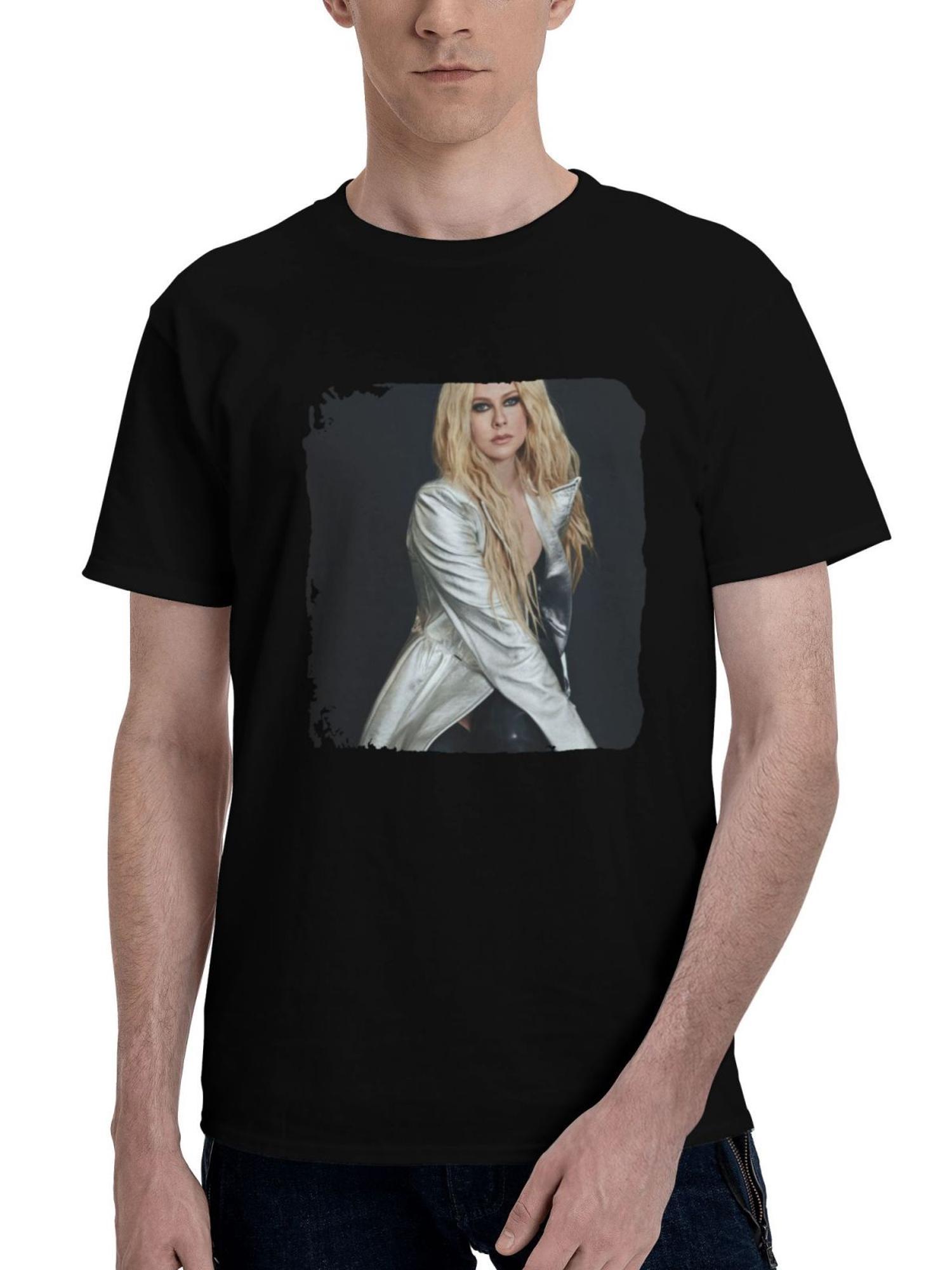 Avril Lavigne Grazia Bulgaria 2 180G 100% Cotton Printed Round Neck Short-Sleeve T-Shirt, Christmas Gifts for Men Dad Husband Grandpa, S-XXXL, Black