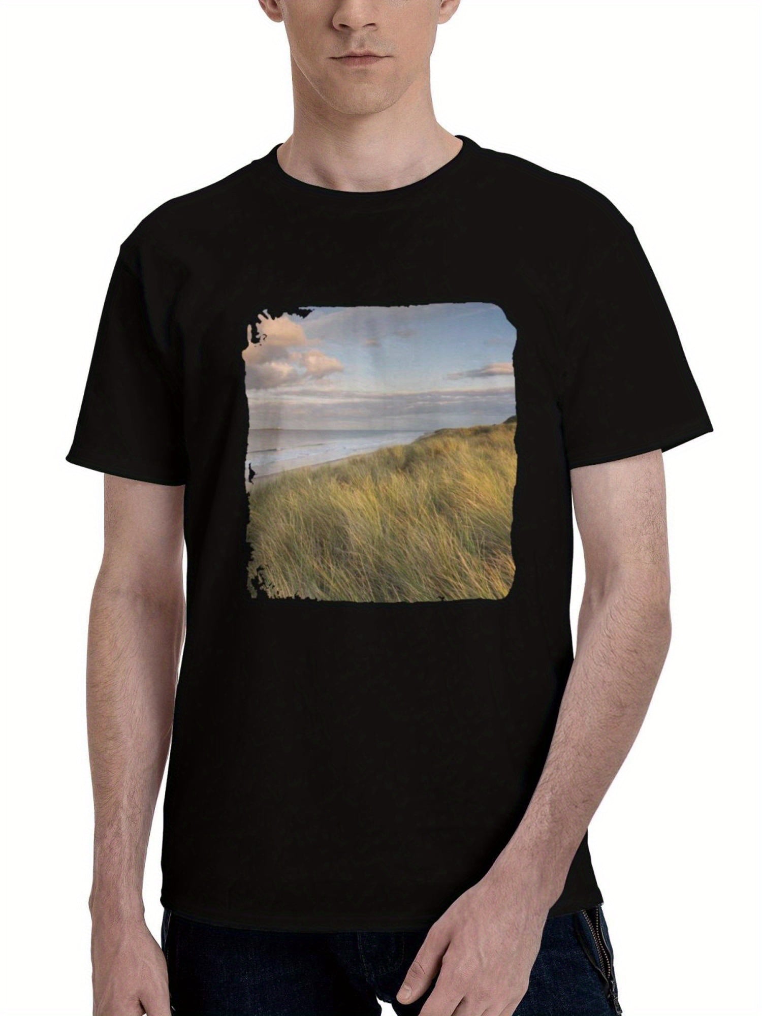 Bamburgh Castle Northumberland 180G 100% Cotton Printed Round Neck Short-Sleeve T-Shirt, Christmas Gifts for Men Dad Husband Grandpa, S-XXXL, Black