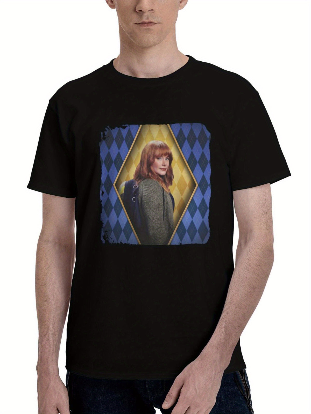 Bryce-Dallas Howard As Elly Conway In Argylle 180G 100% Cotton Printed Round Neck Short-Sleeve T-Shirt, Christmas Gifts for Men Dad Husband Grandpa, S-XXXL, Black